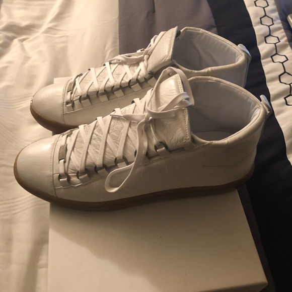 Balenciaga Arena Sneakers - Picture 3 of 3